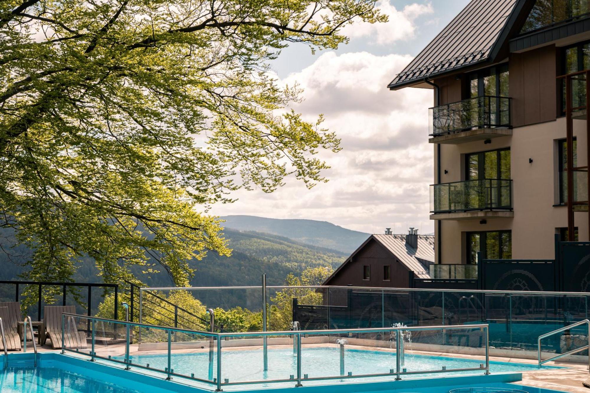 Forest Park Resort & Spa Свєрадув-Здруй Екстер'єр фото
